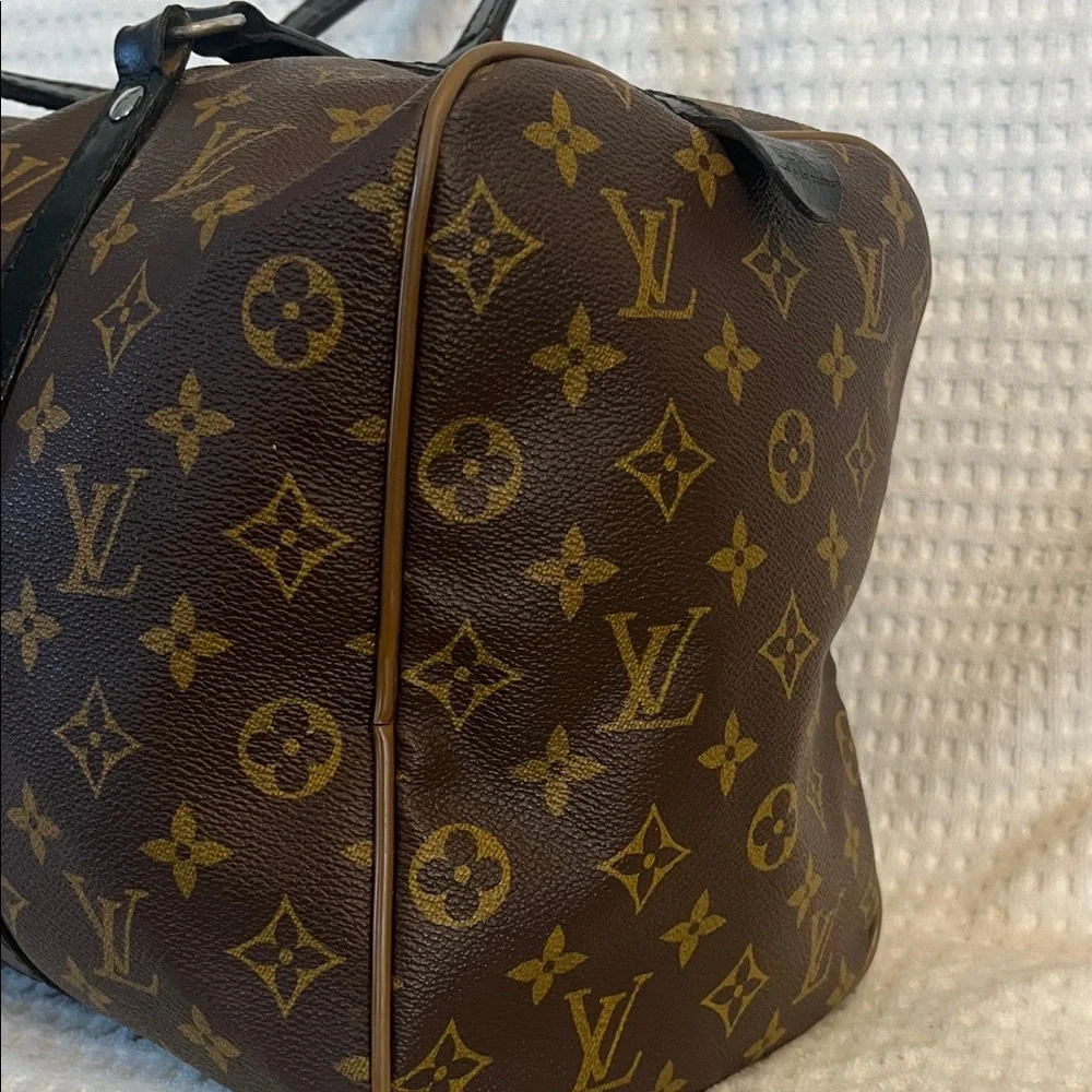 Louis Vuitton Sac Souple 35 Boston Bag